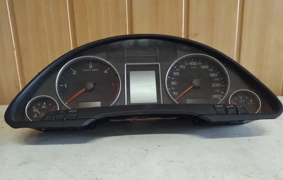 Audi A4 S4 B7 8E 8H Speedometer (instrument cluster) 026362606 191204 8E0920900R