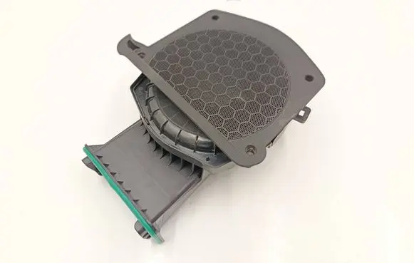 BMW X3 G01 Subwoofer speaker 6811926 6826949