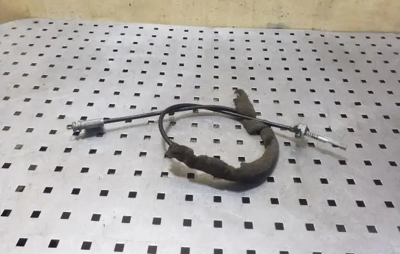 Audi A6 S6 C5 4B Gear shift cable linkage 8D1713575