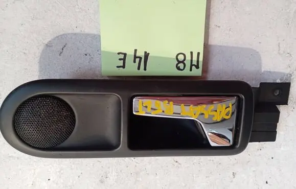 Volkswagen PASSAT B5 Rear door interior handle 3B0839113