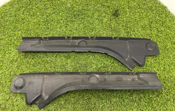 Mercedes-Benz S W221 Other engine bay part A2218890325 A2218890425