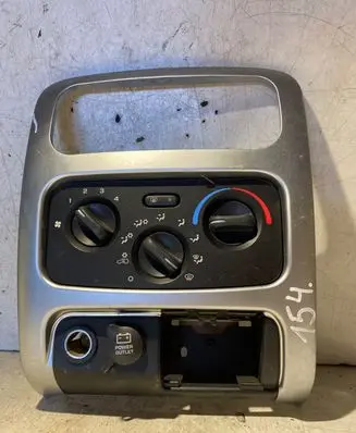 Jeep Cherokee Climate control unit P55037533AC 58024B