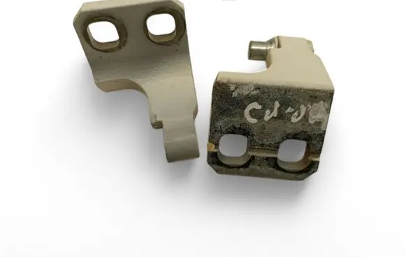 Maserati Levante Front door hinge set 