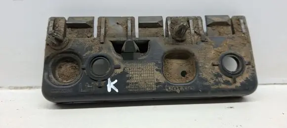 Volvo XC90 Fender mounting bracket 31378134