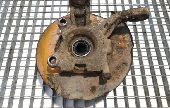 Volkswagen Transporter - Caravelle T4 Front wheel hub spindle knuckle 