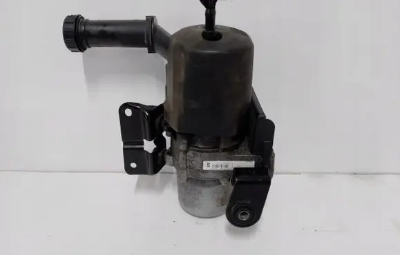 Citroen DS5 Power steering pump 9676556180