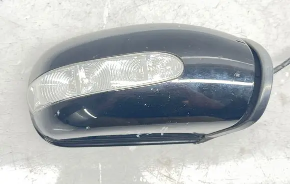 Mercedes-Benz E W211 Front door electric wing mirror 413133420