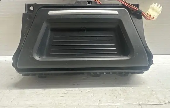 BMW 5 F10 F11 Ashtray (front) 9171558