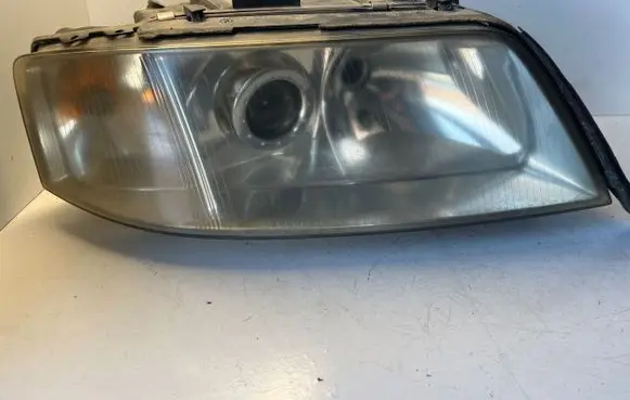 Audi A6 S6 C5 4B Headlight/headlamp 14846600