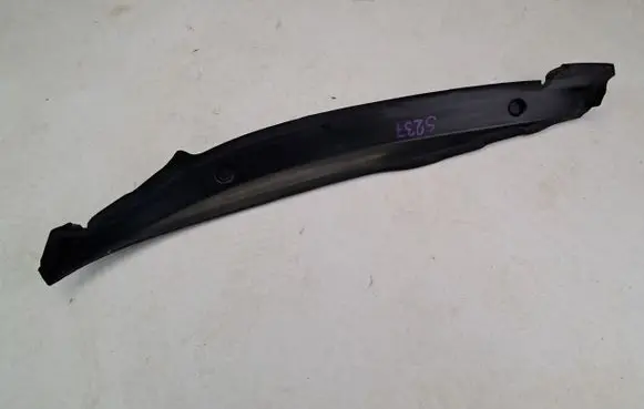Volkswagen Polo VI Fender foam support/seal 2G0821112A S237