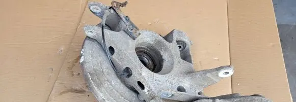 Jaguar XE Rear wheel hub GG0B1210
