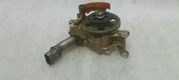 BMW M3 Oil pump 7838312