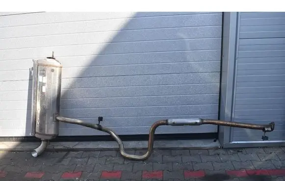 Nissan Qashqai Rear muffler/silencer tail pipe 201006UM0B