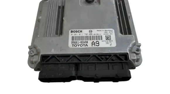 Toyota Corolla Verso E121 Engine control unit/module 8966102A90 1039S11041 0281011733