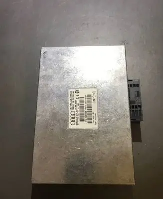 Audi A4 S4 B6 8E 8H Bluetooth control unit module 8P0862335D