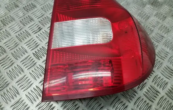 Skoda Yeti (5L) Rear/tail lights 5L0945096 5L0945112