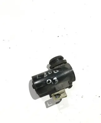 Mitsubishi L200 Windscreen/windshield washer pump