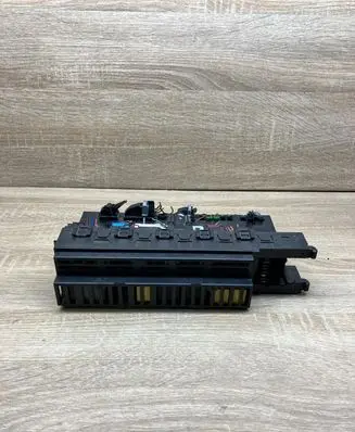 Mercedes-Benz E W211 Fuse module 2115455701 5DK08804767