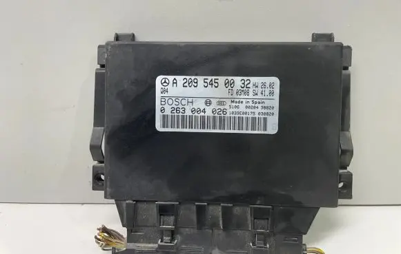 Mercedes-Benz C W203 Parking PDC control unit/module A2095450032