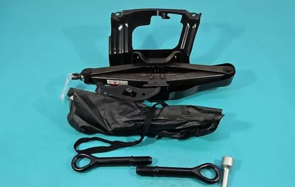 Toyota RAV 4 (XA40) Lift Jack IMPRK1562926