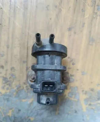 Opel Zafira A Turbo solenoid valve 4715396 452237