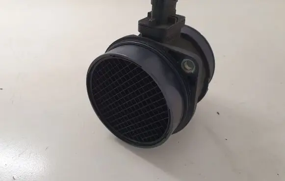 Jeep Grand Cherokee Mass air flow meter 68069532AA
