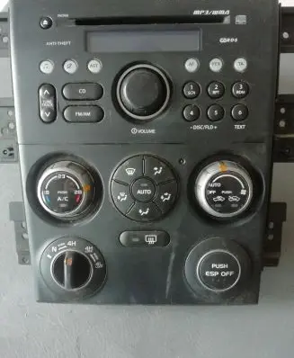 Suzuki Grand Vitara II Climate control unit 3951064J0 CJB502A014AZ 3951063JH4A1