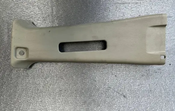 Nissan Patrol Y61 (B) pillar trim (top) 76914VD220