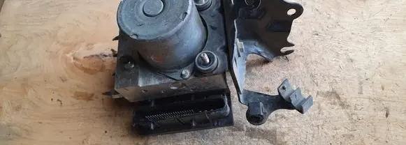 Toyota Avensis T270 ABS Pump 4454005070