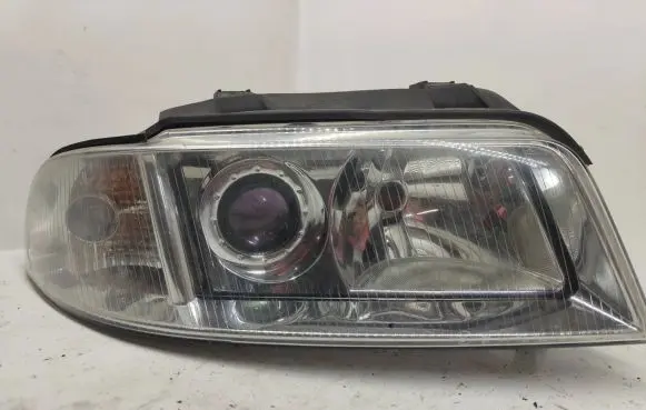 Audi A4 S4 B5 8D Headlight/headlamp 8D0941004AJ 89301681 1853674100