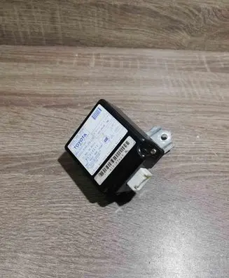 Toyota Yaris Door control unit/module 8974152020 619825000