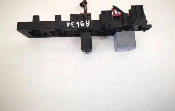 Volkswagen PASSAT B6 Fuse box set 1k1937503