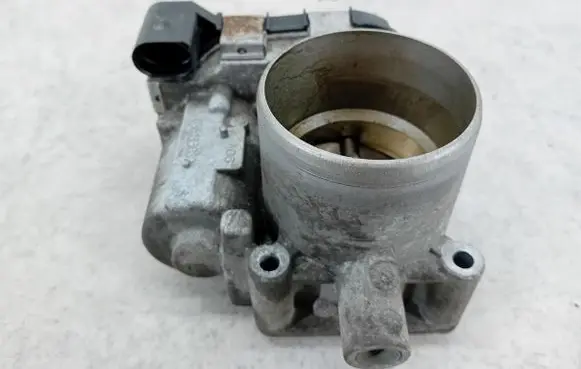 Skoda Fabia Mk2 (5J) Throttle body valve 03F133062