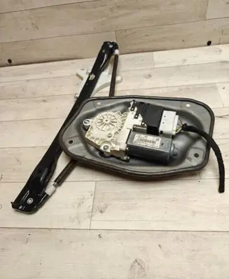 Volkswagen Golf V Rear door window regulator with motor 1K4839401C 1K0959703C