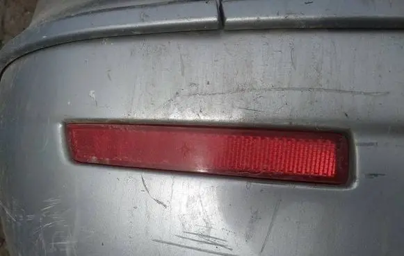 Rear tail light reflector