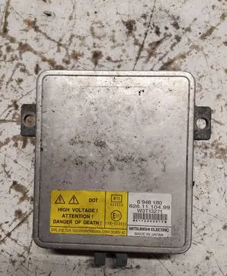 BMW 3 E90 E91 Xenon control unit/module 6948180 W3T13271 6261110499