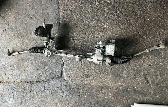 Ford Kuga II Steering rack HV6C3D070LA