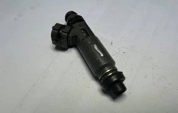 Fuel injector