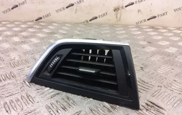 BMW 2 F22 F23 Dashboard side air vent grill/cover trim 9205356