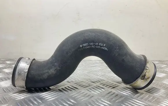 Audi TT TTS Mk2 Intercooler hose/pipe 1K0145832B