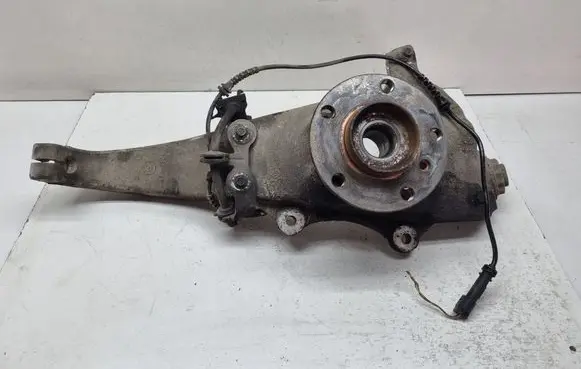 BMW 5 F10 F11 Front wheel hub spindle knuckle 
