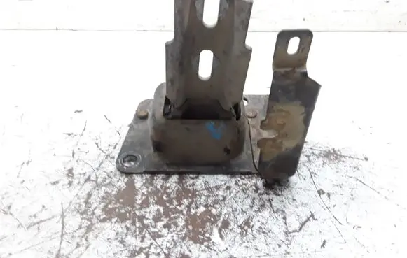 Gearbox mount