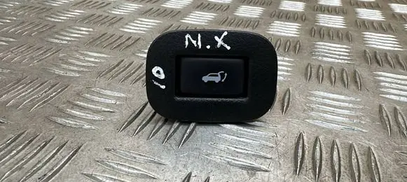 Nissan X-Trail T32 Tailgate opening switch 8857