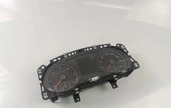 Volkswagen Golf VII Speedometer (instrument cluster) 5G0920860A