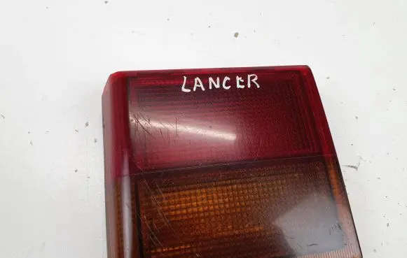 Mitsubishi Lancer Tailgate rear/tail lights MB67774