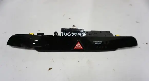 Hyundai Tucson TL Hazard light switch