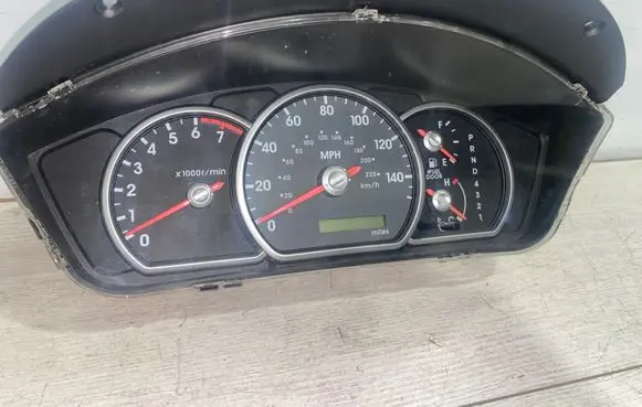 Mitsubishi Endeavor Speedometer (instrument cluster) MN121292 69778420A 000018