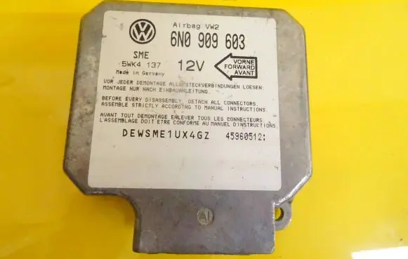 Volkswagen PASSAT B4 Airbag control unit/module 6N0909603