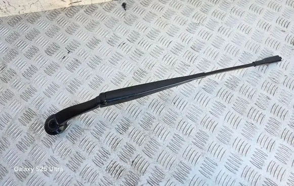 Ford Fusion II Front wiper blade arm DS7317C495AD