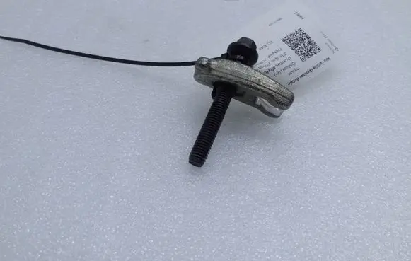 Nissan Qashqai Fuel Injector clamp holder